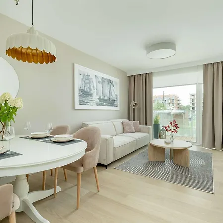 Polanki Aqua Stylowy Z Basenem By Renters Kołobrzeg