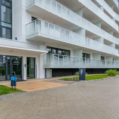 Polanki Aqua Stylowy Z Basenem By Renters