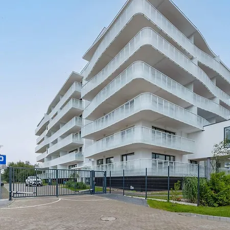Polanki Aqua Stylowy Z Basenem By Renters Kołobrzeg