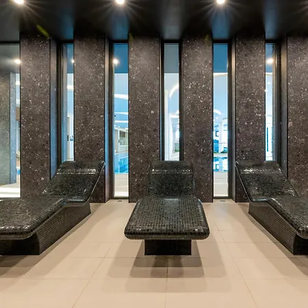 Polanki Aqua Stylowy 300 M Od Plazy By Renters * Kołobrzeg